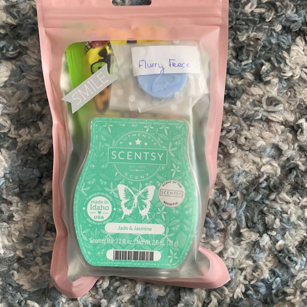 Scentsy Jade and jasmine bundle